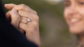 না জেনেই হীরের আংটি পরে ফেলেছেন? জেনে নিন জ্যোতিষশাস্ত্রের বিশেষ নিয়ম