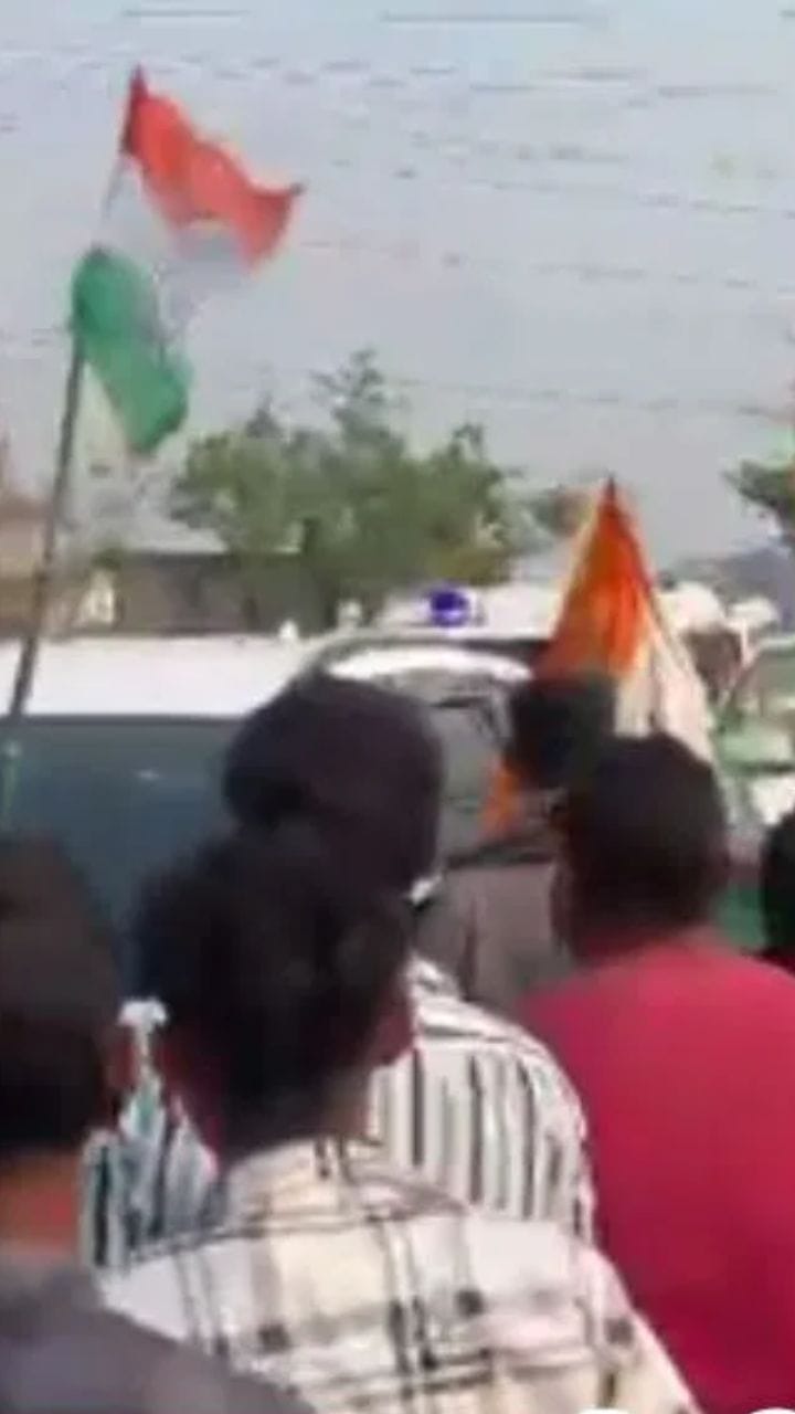 বীরভূমে অনুব্রতকে ঘিরে তৃণমূল কর্মীরা যা করলেন...