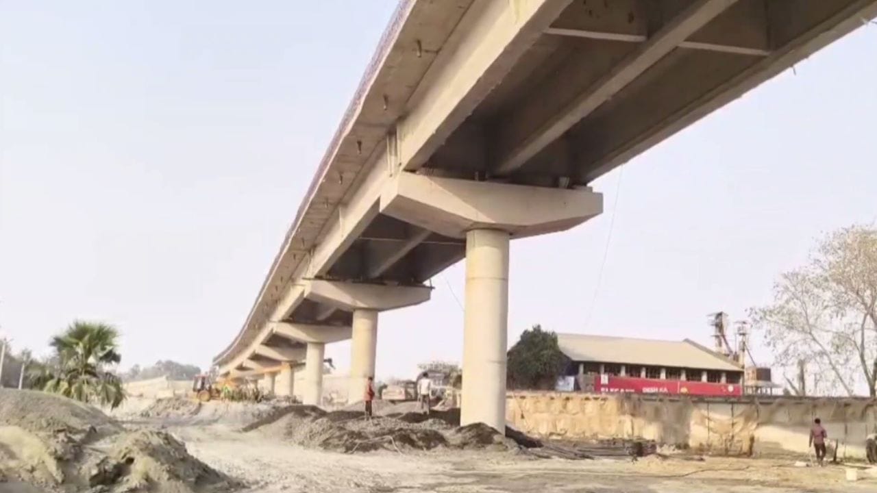 Bardhaman: আর যানজটে ভুগতে হবে না, খুব শীঘ্রই শহরে শুরু হচ্ছে আরও একটি লেন Bardhaman: আর যানজটে ভুগতে হবে না, খুব শীঘ্রই শহরে শুরু হচ্ছে আরও একটি লেন