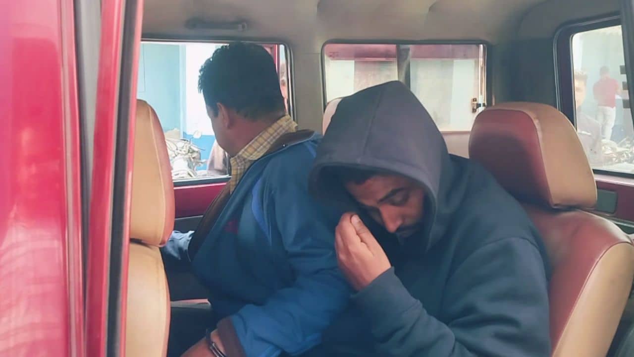 CISF Jawan: সরকারি চাকরি দেওয়ার নামে প্রতারণার অভিযোগ, গ্রেফতার CISF জওয়ান