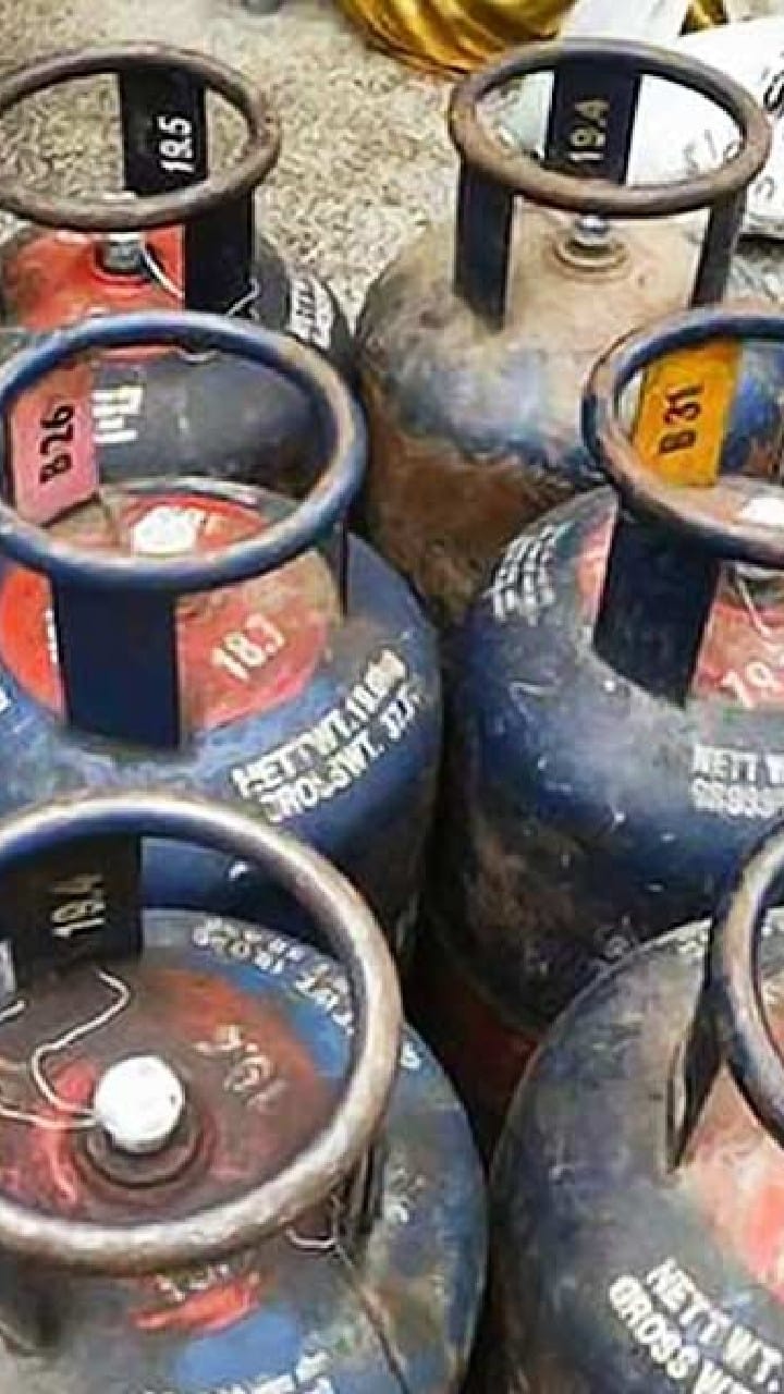 কেন্দ্রীয় বাজেট ঘোষণার দিনই দাম বাড়ল গ্যাসের