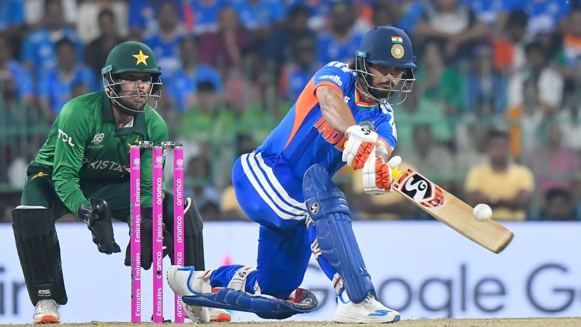 T20 World Cup: ইংল্যান্ডের জয়ে ভেস্তে গেল ভারত-পাক সেমিফাইনালের সম্ভাবনা!