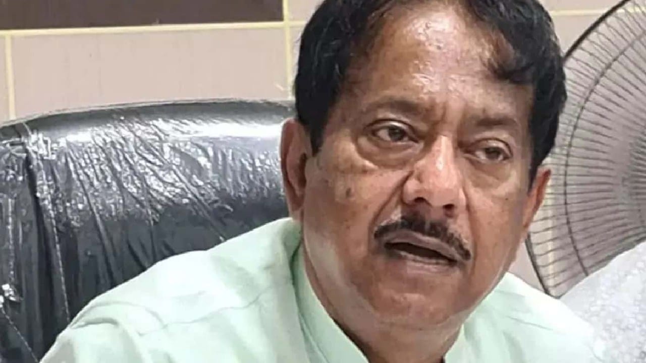 Jyotipriya Mallick: বারাসতে TMC-র নির্বাচনী কোর কমিটিতে জেলফেরত জ্যোতিপ্রিয় মল্লিক Jyotipriya Mallick: বারাসতে TMC-র নির্বাচনী কোর কমিটিতে জেলফেরত জ্যোতিপ্রিয় মল্লিক