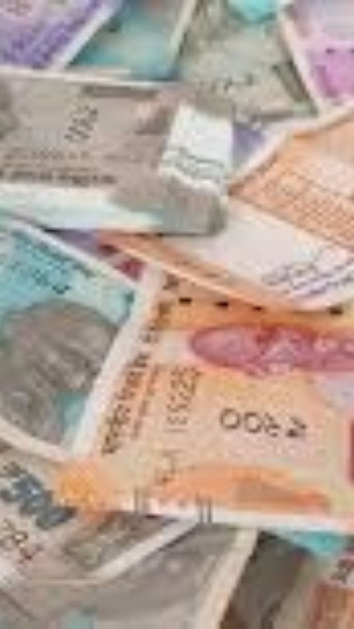 ভয়ঙ্কর, জলপাইগুড়িতে PF-এর টাকা লুঠ!