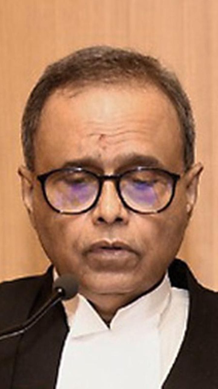 কমিশনের AI টুল বাস্তব সমাজব্যবস্থাকে ধরতে পারেনি: বিচারপতি বাগচি