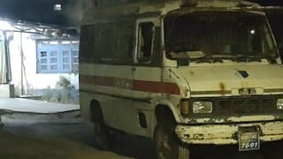 মাথা ফুটো হয়ে দেওয়ালে ছিটকে গিয়েছে রক্ত, ছুটে গেলেন সহকর্মীরা