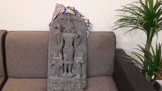 Burdwan: মেমারির গ্রামে আজব ঘটনা, কোদালের আঘাতেই বেরিয়ে এল সেই ধূসর মূর্তি