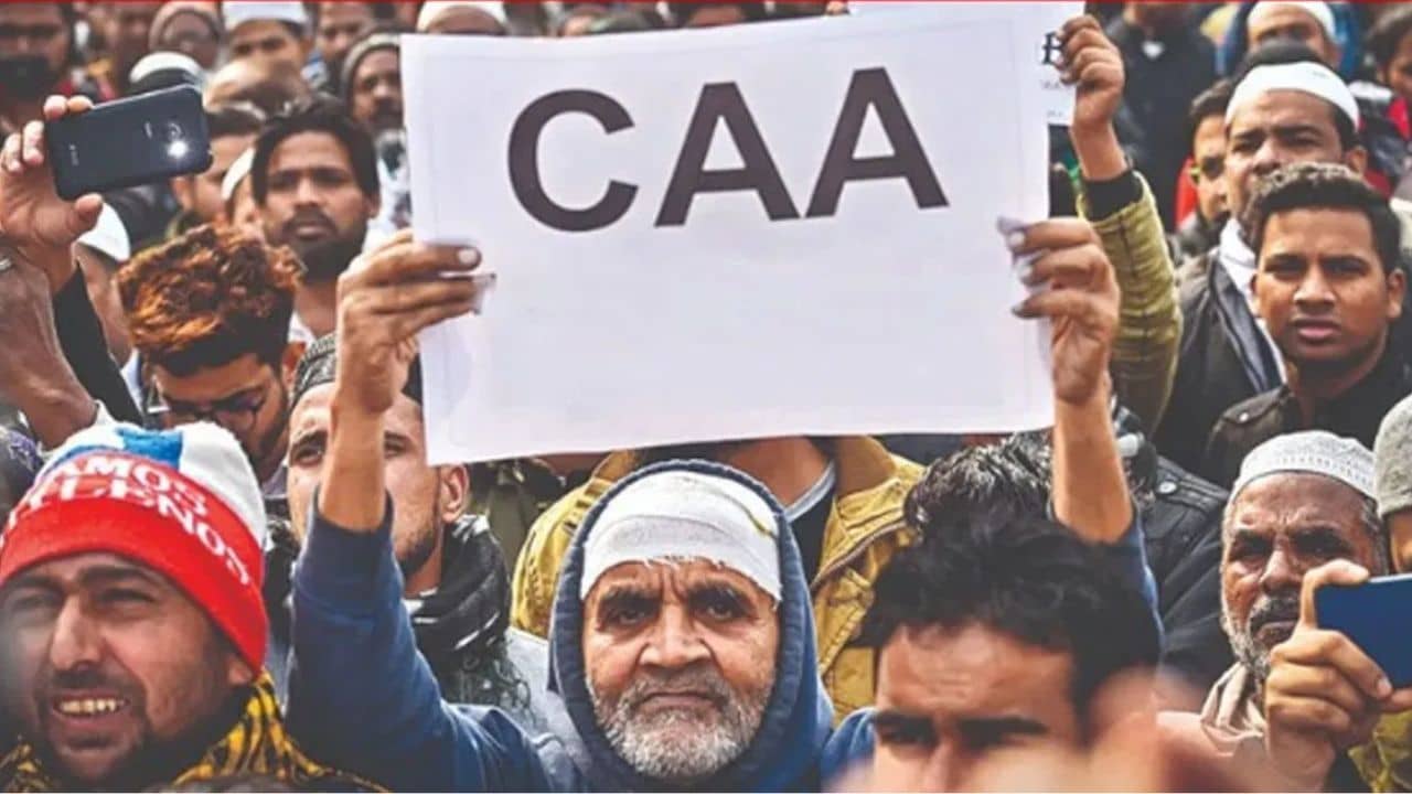 CAA: ভোটের আগেই বড় সিদ্ধান্ত, নাগরিকত্ব দিতে বাংলায় তৈরি হল এমপাওয়ার্ড কমিটি