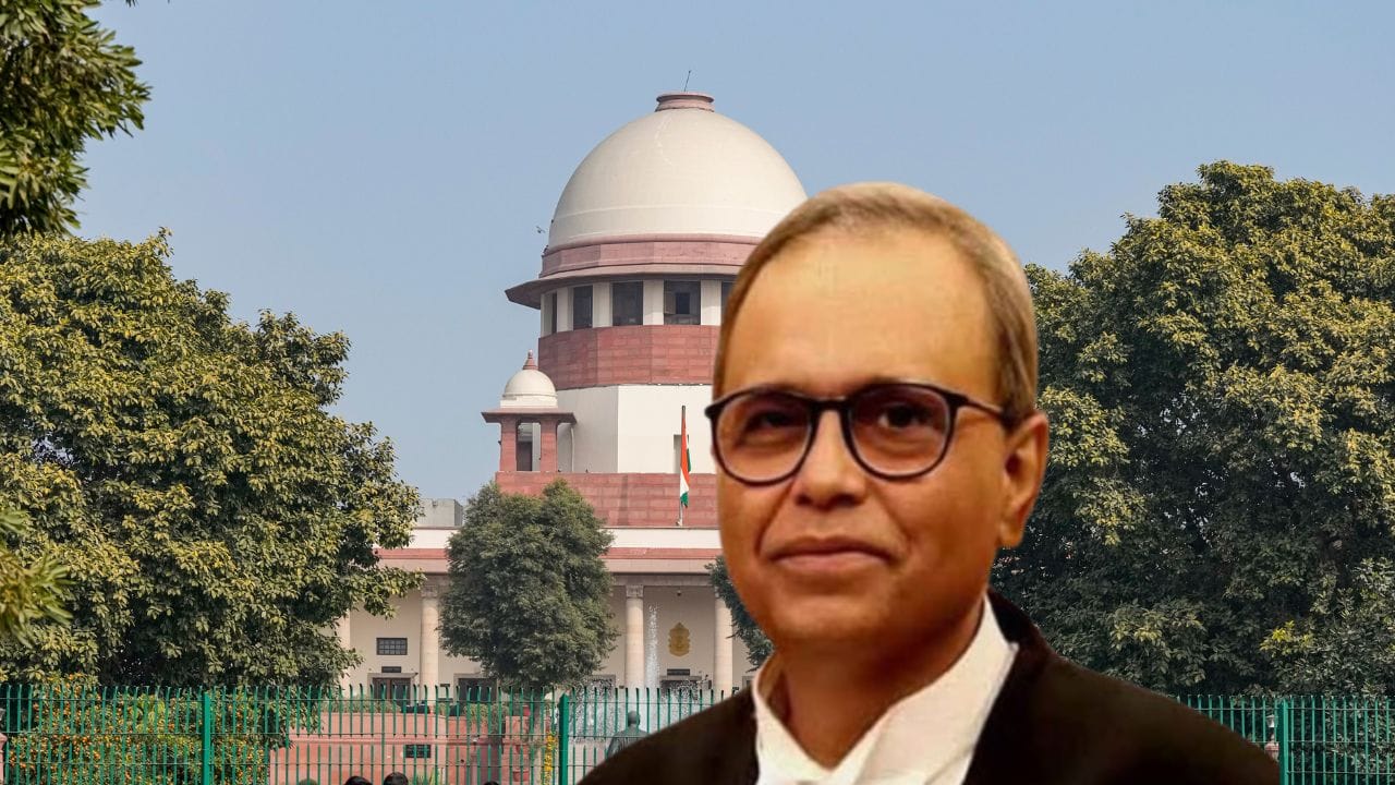 নামের মাঝে ‘কুমার’ নিয়েও সমস্যা? ভর্ৎসনা বিচারপতি বাগচীর