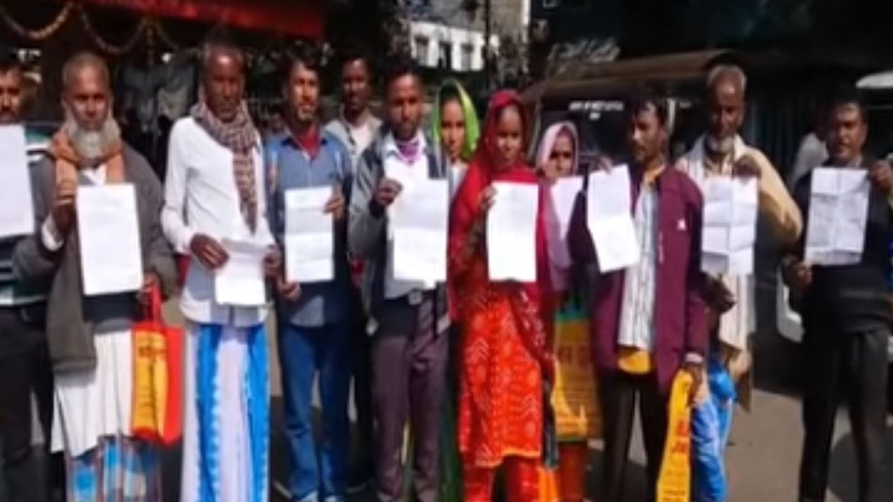 Malda: সাড়ে ৬ লক্ষ টাকা বরাদ্দ, তাও পাচ্ছেন না! ক্ষোভে ফুঁসছে ওরা