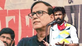 'সিপিএমে ডর কা মহল' সেলিমকে কখনও 'গ্রেগ চ্যাপেল' বললেন প্রতীক-উর