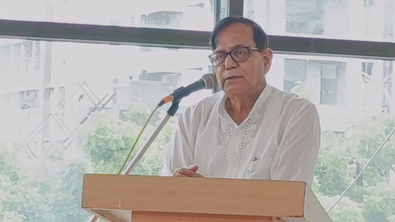 Md Salim: হুমায়ুন ইস্যুতে তুলকালাম আলিমুদ্দিনে, আচমকা বৈঠক ছেড়ে বেরলেন নরেন চট্টোপাধ্যায়