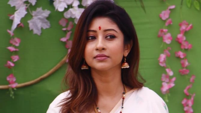 প্রার্থী ঘোষণার আগেই লাভলির নাম লেখা শুরু, জানাজানি হতেই পড়ল চুন