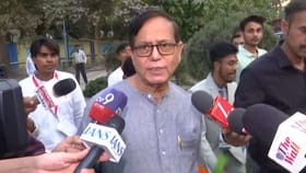 মাঝপথেই ফিরতে হল সেলিমকে, CPM নেতা মঞ্চে উঠতেই বেরিয়ে গেলেন ছাত্ররা