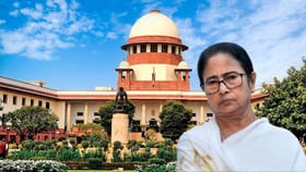 মমতার কি কমিশনের এক্তিয়ার নিয়ে প্রশ্নের অধিকার আছে? মামলা দায়ের