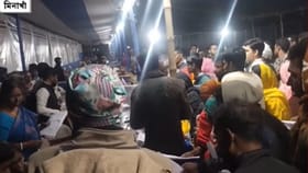 মাঝ রাতে SIR শুনানি কেন্দ্রে কী করছে ওরা? যা দৃশ্য ধরা পড়ল...