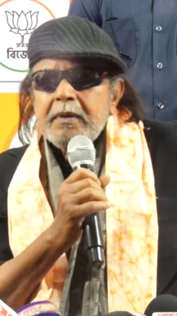 'তৃণমূলের একার নাকি?', হঠাৎ কেন বললেন মিঠুন?