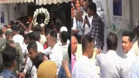 কাঁচরাপাড়ার বাড়িতে পৌঁছল মুকুল রায়ের মরদেহ, হাজির অভিষেকও