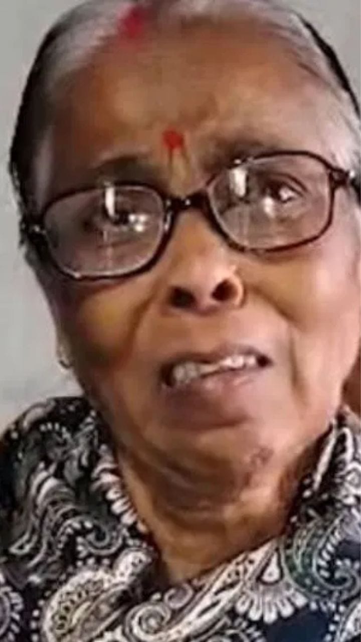 Nadia: জলের দরে জমি-বাড়ি বিক্রি করে ভয়ে পালাচ্ছেন বৃদ্ধ দম্পত্তি, কেন?