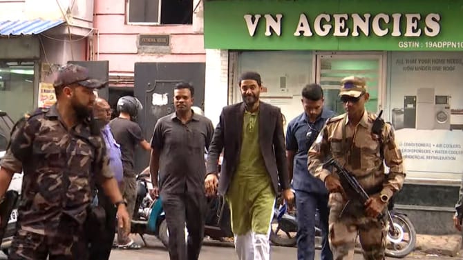 আলিমুদ্দিন স্ট্রিটে ফের সেলিম-নওশাদ বৈঠক, জোট-জট কাটবে?