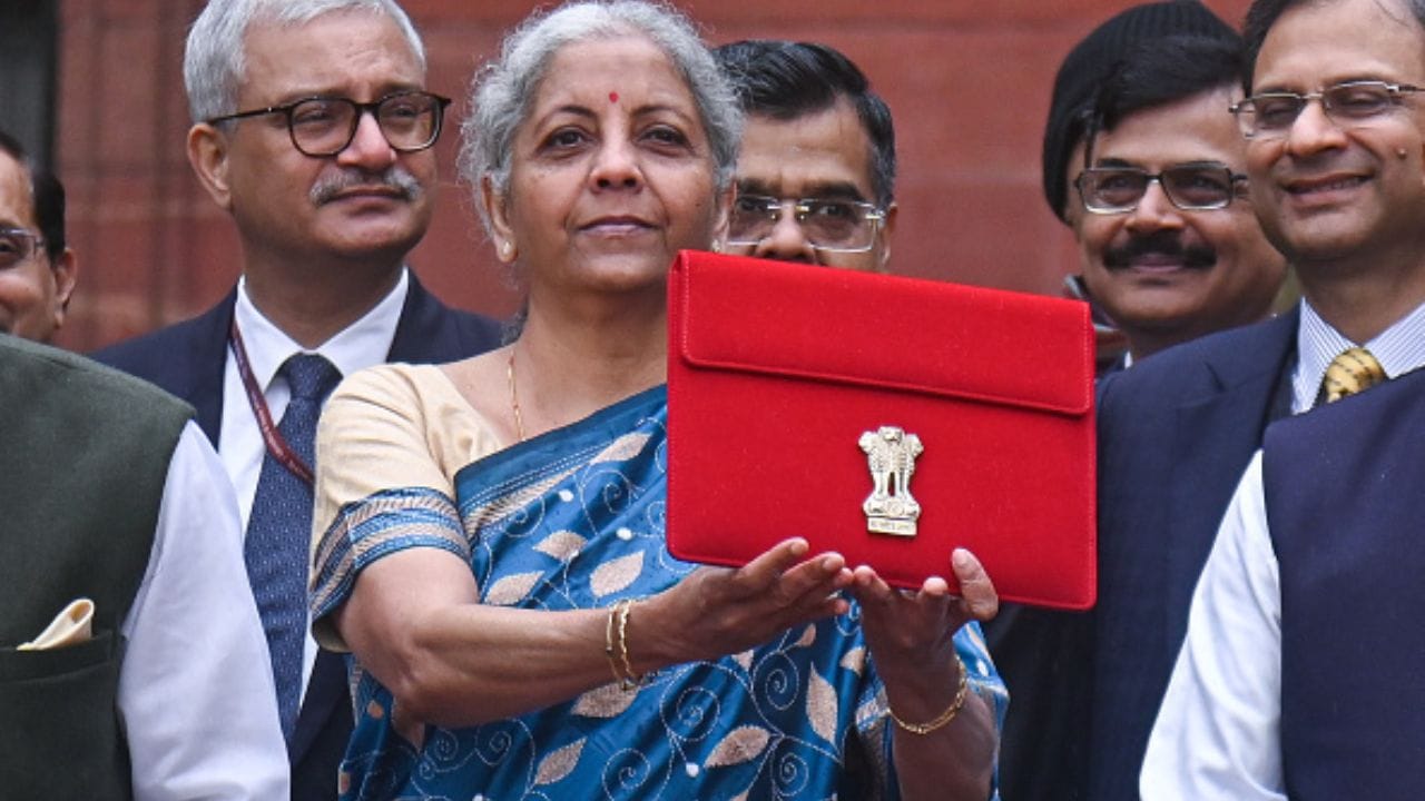 Union Budget 2026: 'উন্মুক্ত' শেয়ার বাজার, বাজেটেই বড় ঘোষণা করে দিলেন অর্থমন্ত্রী Union Budget 2026: 'উন্মুক্ত' শেয়ার বাজার, বাজেটেই বড় ঘোষণা করে দিলেন অর্থমন্ত্রী