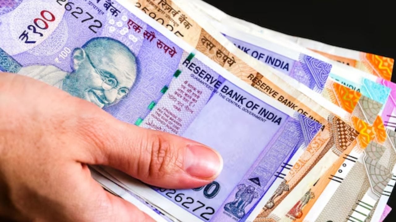 RBI বদলে দিল ১০০ টাকা, ৫০০ টাকার নোট! পুরনো নোটের কী হবে?