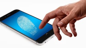 UPI Pin-ও লাগবে না, এবার আপনার আঙুলের ছোঁয়াতেই হয়ে যাবে অনলাইন পেমেন্ট