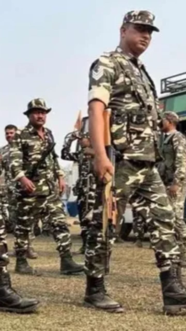 ভোটের দিন ঘোষণার আগেই বাংলায় আসছে কেন্দ্রীয় বাহিনী