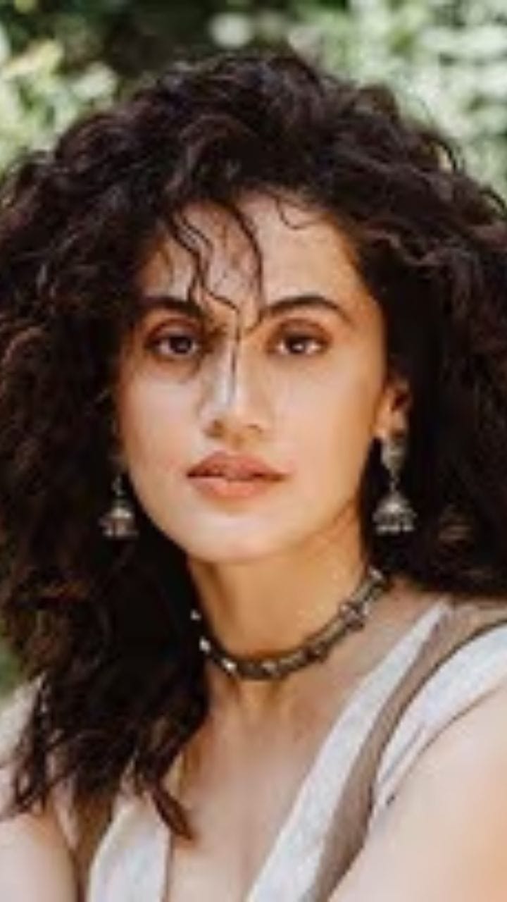 নায়কের অপছন্দ, তাই বহু ছবি থেকে বাদ পড়েছি: তাপসী