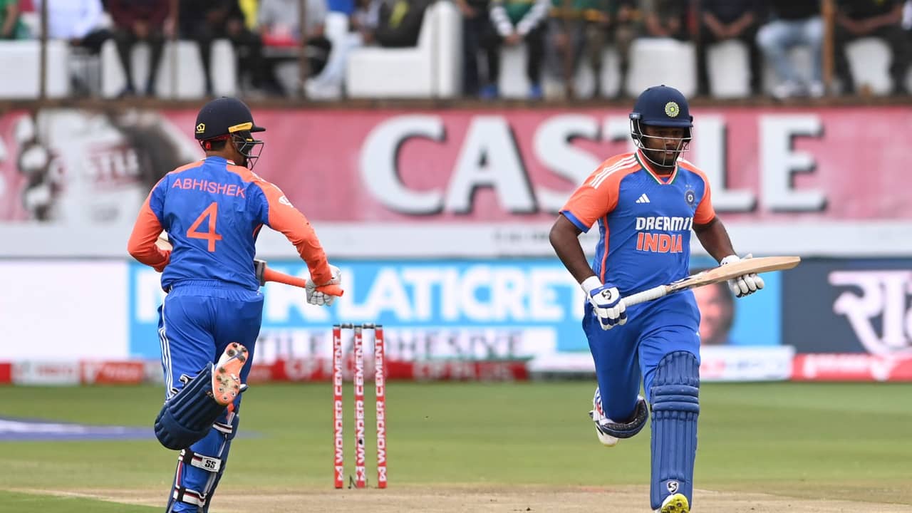 T20 World Cup: সুপার এইটে হারের পর বড় প্রশ্ন, অভিষেকের বদলে দলে ফিরছেন সঞ্জু?