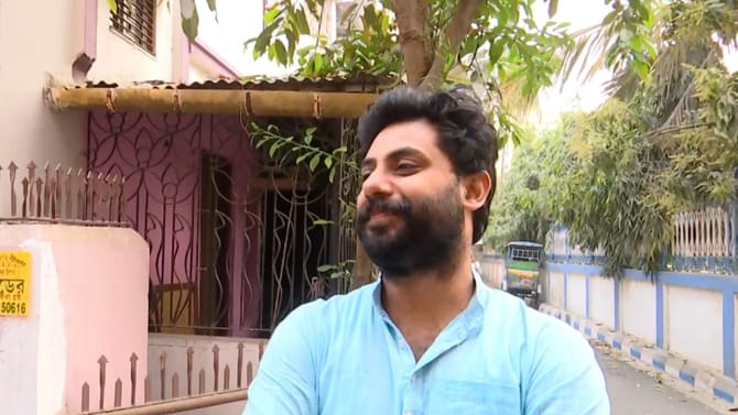 তাজমহল ভেঙে যেতে পারে, মানুষ ভালবাসা বন্ধ করে দেবে না: সৃজন