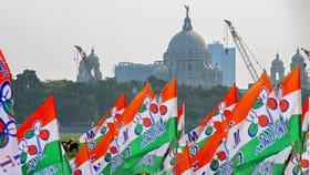 শহরে গা-ঝাড়া দিয়ে ঘুরে দাঁড়াবে তৃণমূল? ভোটের আগে কী বলছে অঙ্ক?