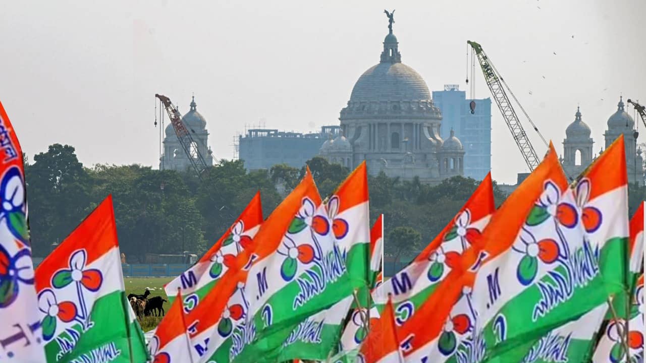 Kolkata: শহরে গা-ঝাড়া দিয়ে ঘুরে দাঁড়াবে তৃণমূল? ভোটের আগে কী বলছে অঙ্ক?