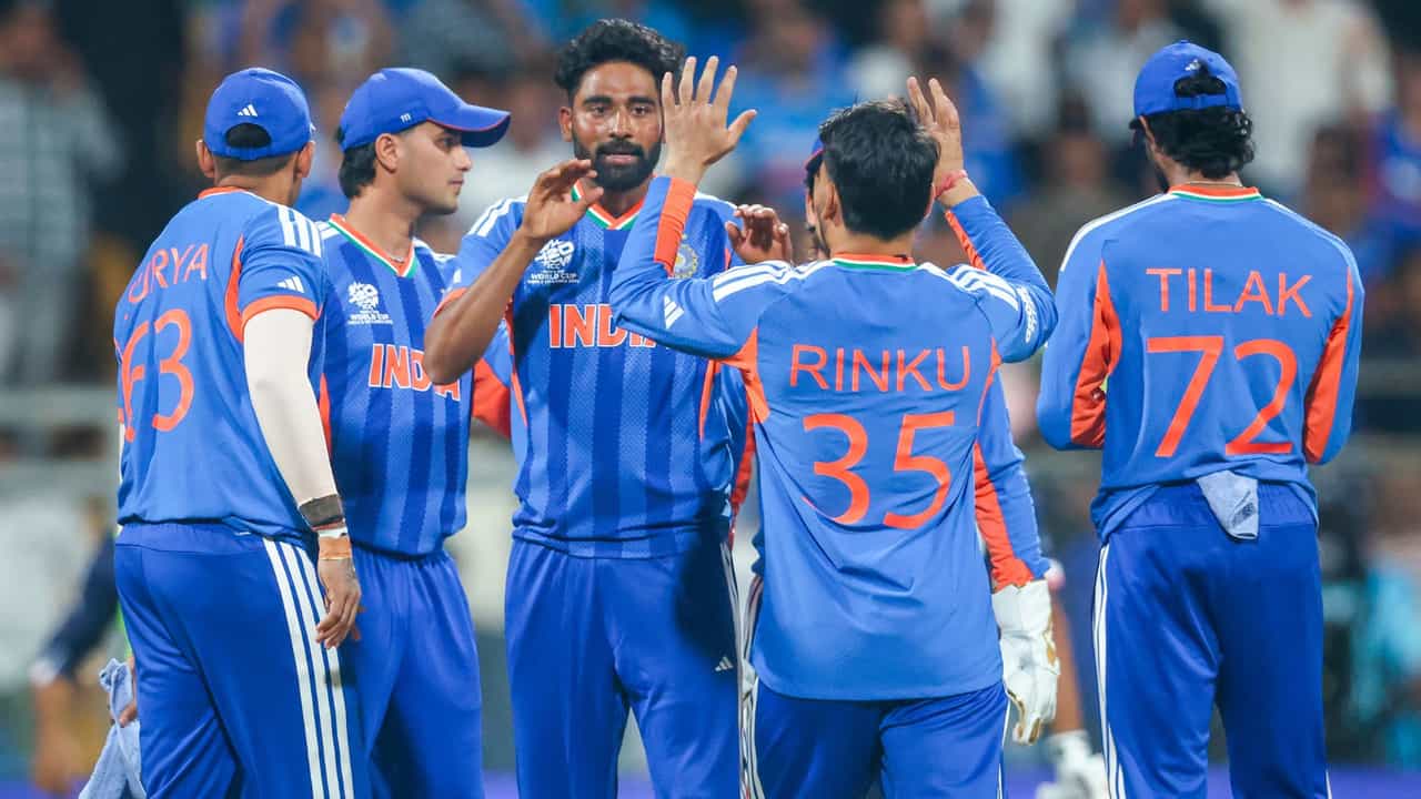 T20 World Cup: পাকিস্তান ম্যাচের আগে ছক সাজাতে নেমে পড়ল ভারত! T20 World Cup: পাকিস্তান ম্যাচের আগে ছক সাজাতে নেমে পড়ল ভারত!