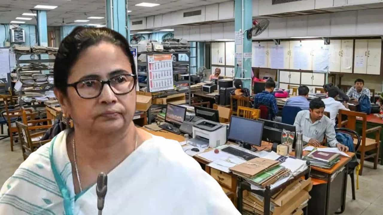 WB Budget 2026: স্রেফ লক্ষ্মীর ভান্ডার কিংবা বেকার ভাতা নয়! বাজেটে সরকারি কর্মীদের জন্য়ও বিরাট আর্থিক সুখবর, দাবি মানল সরকার WB Budget 2026: স্রেফ লক্ষ্মীর ভান্ডার কিংবা বেকার ভাতা নয়! বাজেটে সরকারি কর্মীদের জন্য়ও বিরাট আর্থিক সুখবর, দাবি মানল সরকার