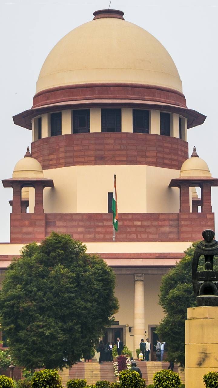 নথি যাচাইয়ে বাংলায় ভিনরাজ্যের জুডিশিয়াল অফিসার নিয়োগের নির্দেশ দিল সুপ্রিম কোর্ট