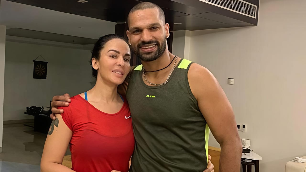 Sikhar Dhawan: শিখরের প্রাক্তন স্ত্রীকে সাড়ে ৫ কোটি ফেরানোর নির্দেশ দিল্লি আদালতের! Sikhar Dhawan: শিখরের প্রাক্তন স্ত্রীকে সাড়ে ৫ কোটি ফেরানোর নির্দেশ দিল্লি আদালতের!