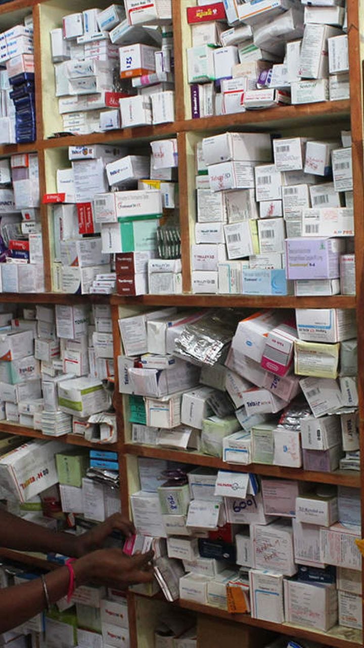 বাজেটে কোন কোন ওষুধের দাম কমল?