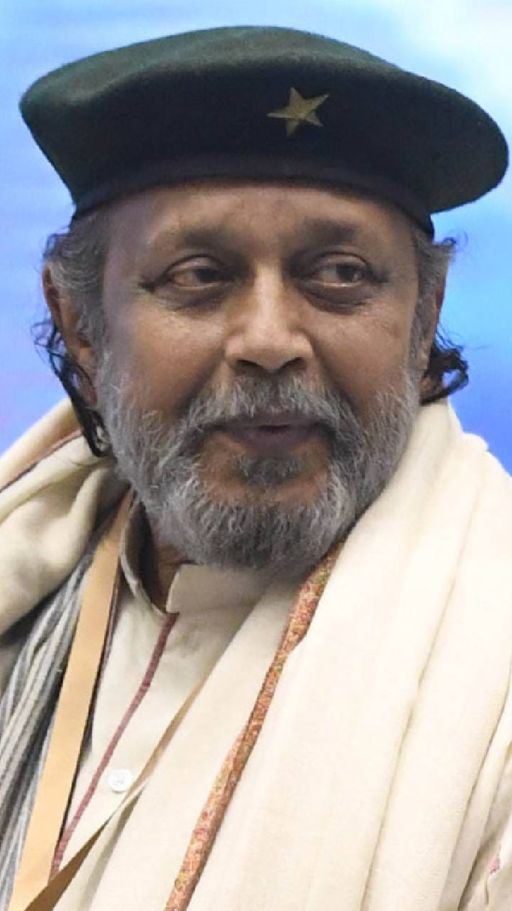 ‘মুকুলদা খুব ভালো মানুষ ছিলেন, আমার সঙ্গে ভালো পরিচয় ছিল’, বললেন মিঠুন