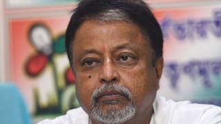 Mukul Roy: ভাইফোঁটা দিতেন মুখ্যমন্ত্রী, দলের সবকিছু থাকত নখদর্পণে, তবুও কেন তৃণমূল ছেড়েছিলেন মুকুল রায়?