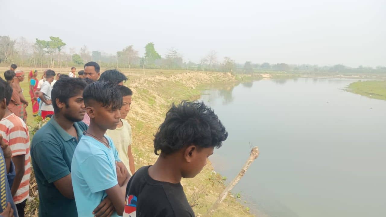 Alipurduar: নদীতে স্নান করতে নেমে আর উঠল না ২ শিশু, খুঁজতে নেমে শিউরে উঠলেন সবাই