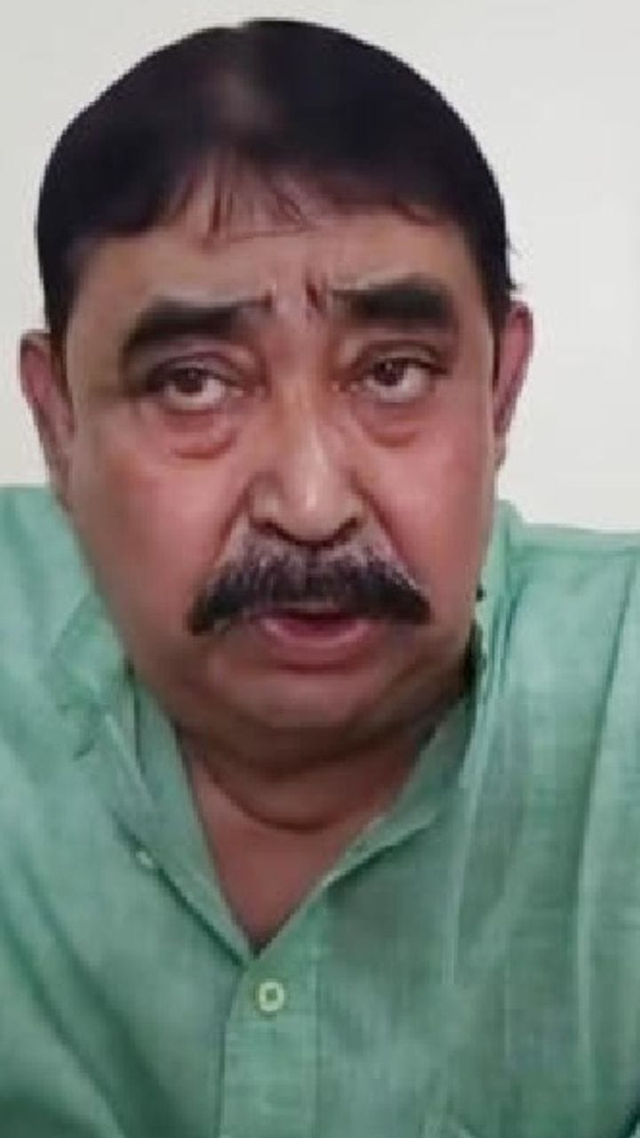 বীরভূমে ১১ আসনে প্রার্থী অনুব্রত!