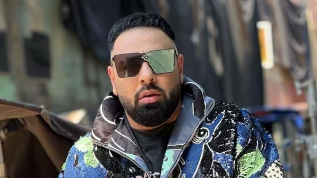 বিয়ের জল্পনার মাঝে নীরবতা ভাঙলেন বাদশা! ‘ঝড় বয়ে গিয়েছে ...’, আর কী জানালেন পপ-তারকা? বিয়ের জল্পনার মাঝে নীরবতা ভাঙলেন বাদশা! ‘ঝড় বয়ে গিয়েছে ...’, আর কী জানালেন পপ-তারকা?