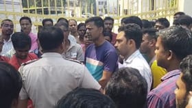 এতদিন ভোট দিলেও হঠাৎ নাম বাদ যাওয়ায় ছড়িয়েছে আতঙ্ক!