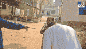 'কাজ নেই, ঘরে খাবার নেই', BJP প্রার্থীকে বললেন TMC নেতার মা