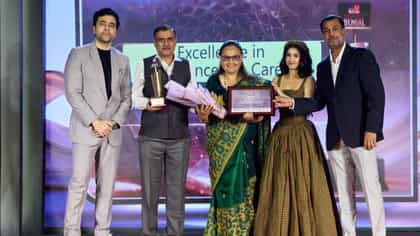 'অস্মি সেভ দ্য সাইট ফাউন্ডেশন'কে সম্মান Tv9Bangla Brands Of Bengal- এ