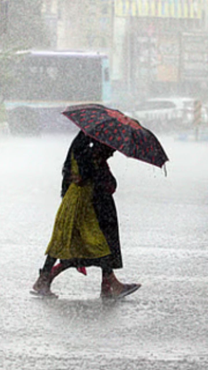 এই চার জেলায় প্রবল ঝড়বৃষ্টি