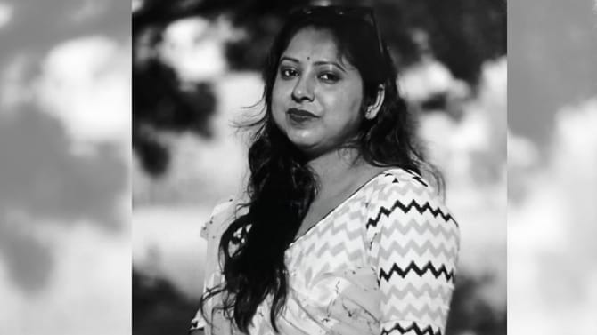 রাস্তাতেই পেট্রল ঢেলে স্ত্রীকে জ্যান্ত জ্বালিয়ে মেরে ফেলার অভিযোগ