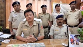 ডলার থেকে ইউরো, ভোটের আগে উদ্ধার কাঁড়ি কাঁড়ি টাকা