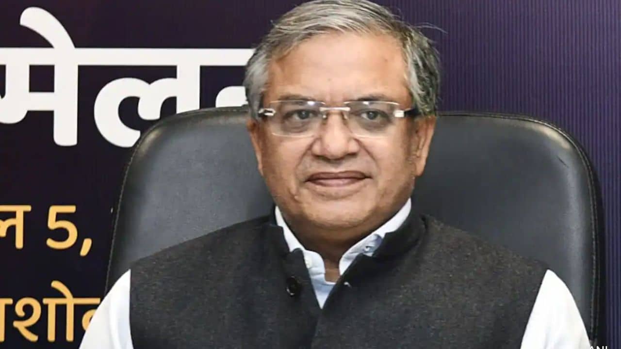 Election Commission: ভোটের আগে বাংলার পুরো পুলিশ-প্রশাসনকে উল্টে-পাল্টে দিল কমিশন